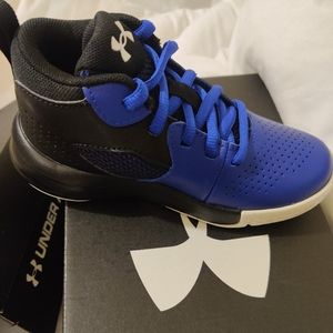 Kids size 11 Under Armour Shoes